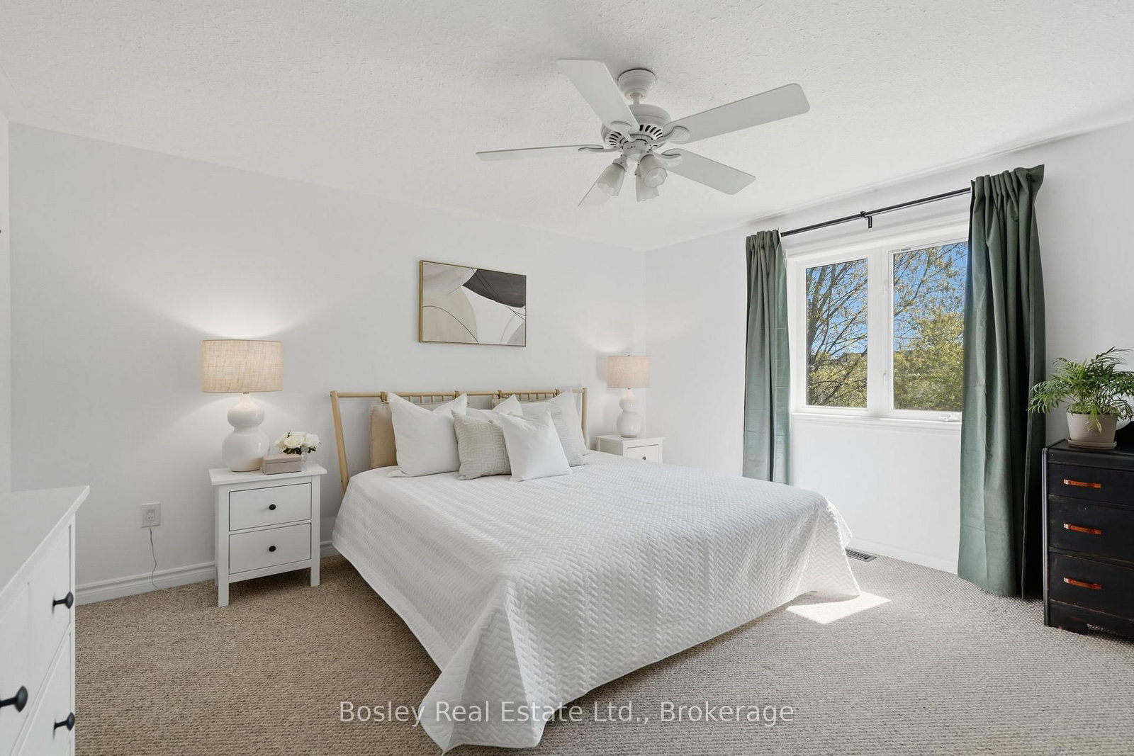208 Lamont Court • Clearview, ON photo 17