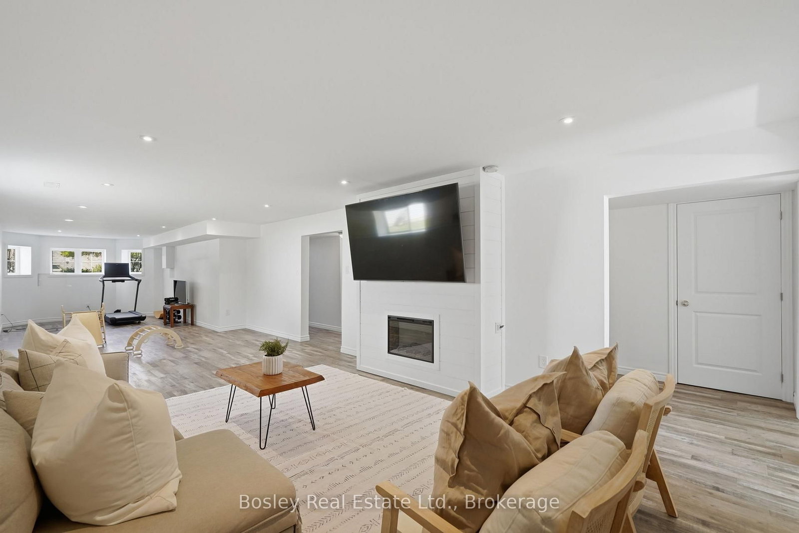 208 Lamont Court • Clearview, ON photo 22