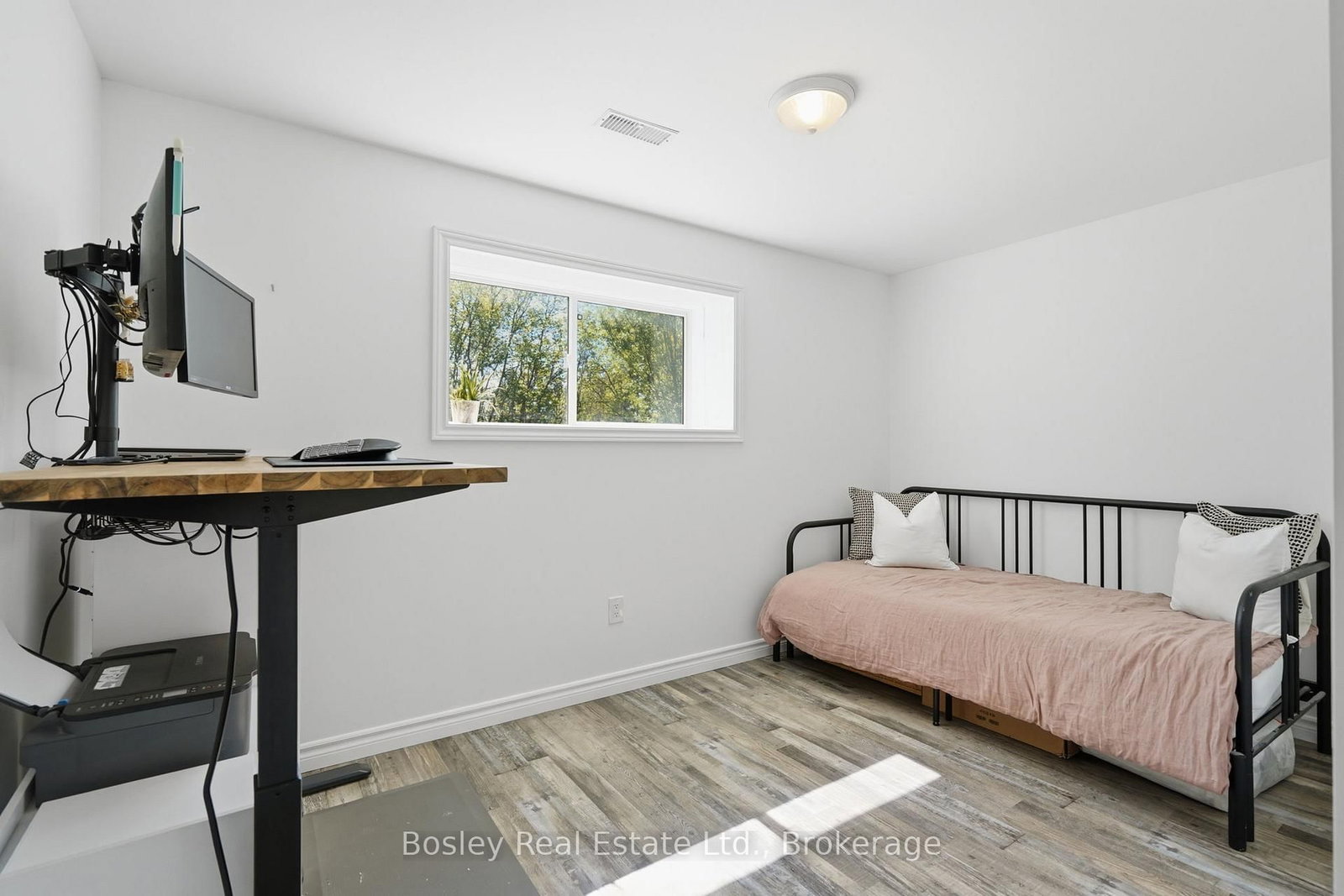 208 Lamont Court • Clearview, ON photo 25