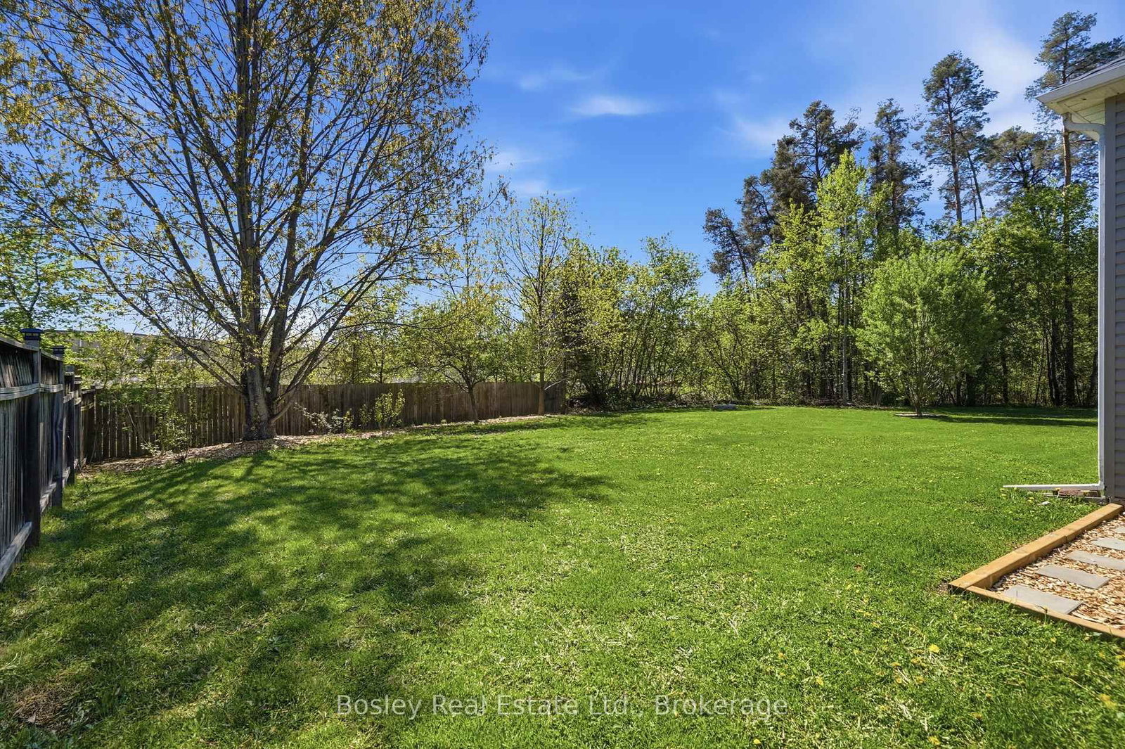 208 Lamont Court • Clearview, ON photo 32