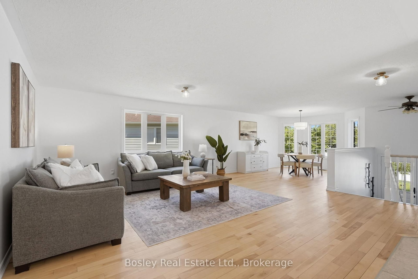 208 Lamont Court • Clearview, ON photo 5