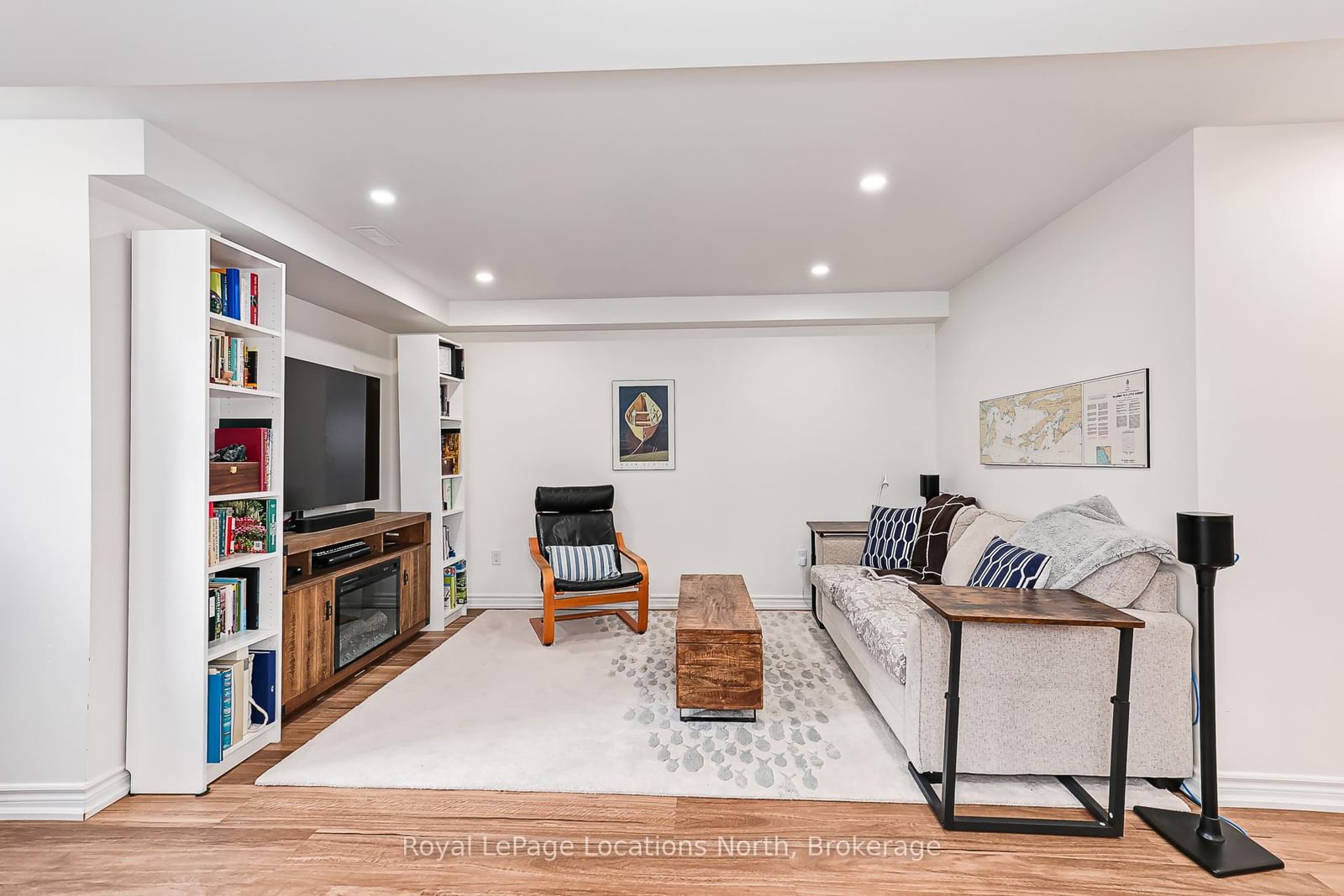 16 Greaves Avenue • Collingwood, ON photo 24