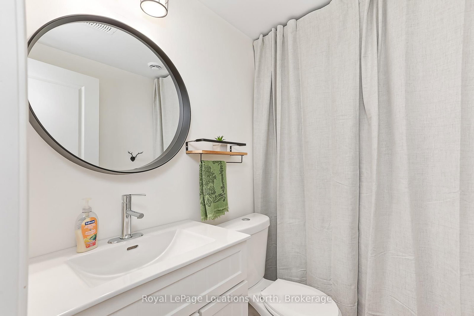 16 Greaves Avenue • Collingwood, ON photo 27