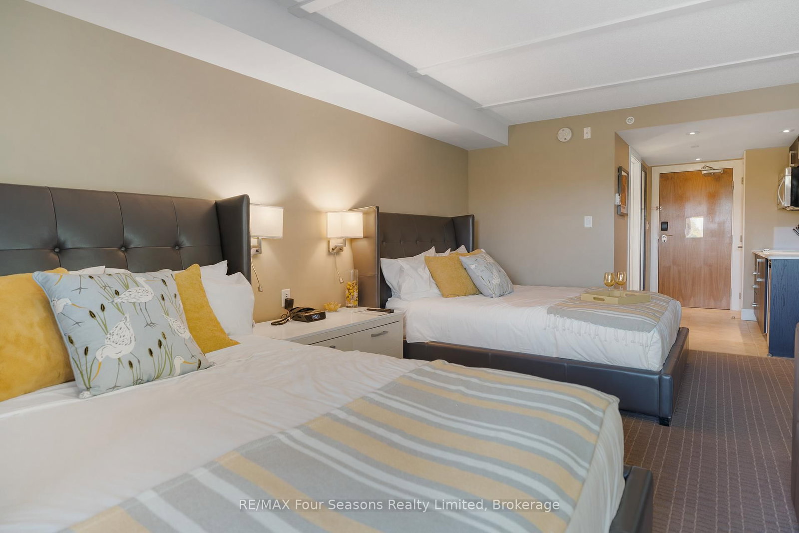 9 Harbour Street E • #6210/6212 • Collingwood, ON photo 16