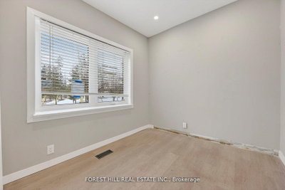 89 Toronto Street • Barrie, ON photo 8