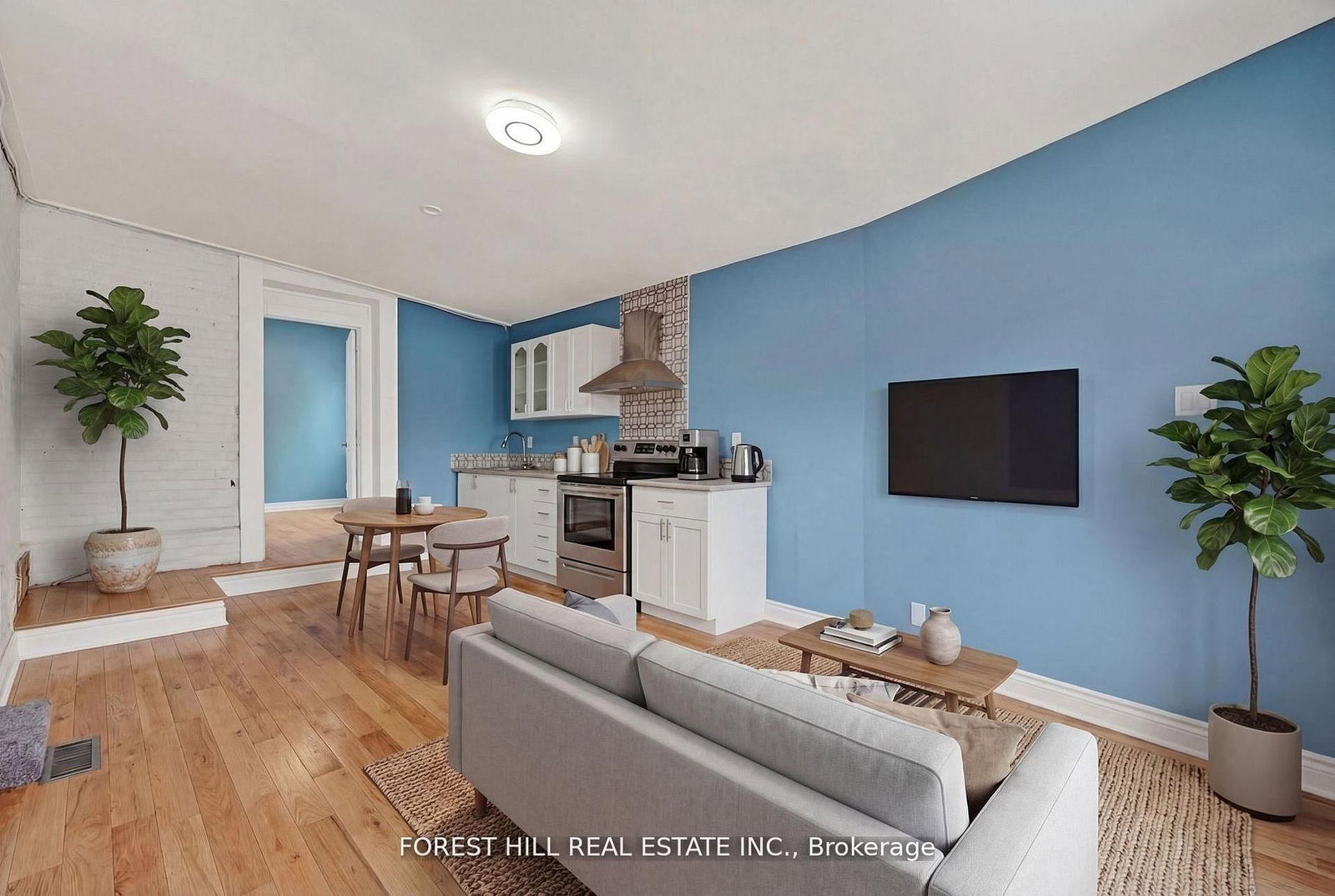89 Toronto Street • Barrie, ON photo 9