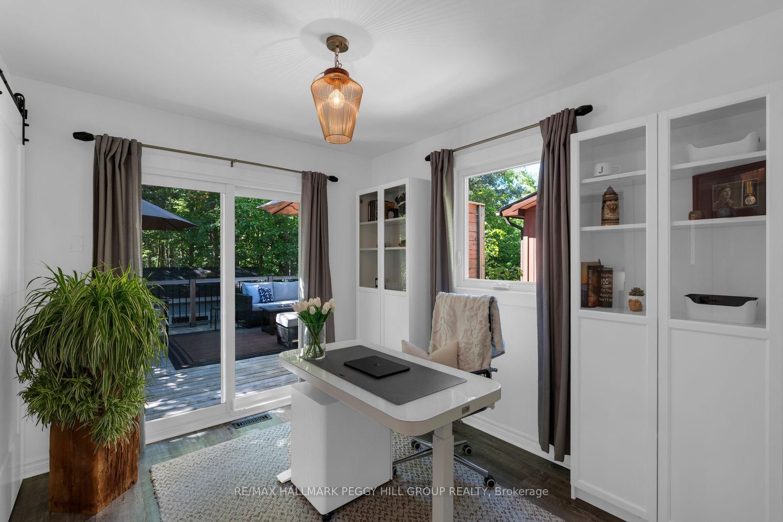19 Austen Lane • Barrie, ON photo 11