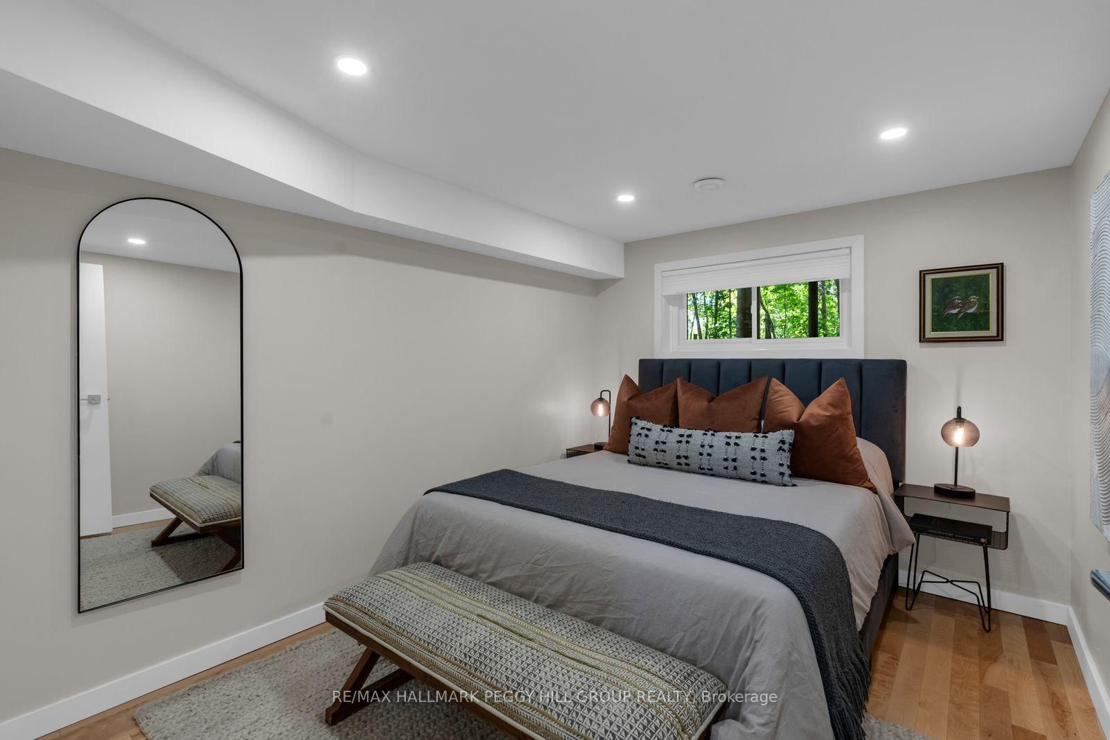 19 Austen Lane • Barrie, ON photo 14
