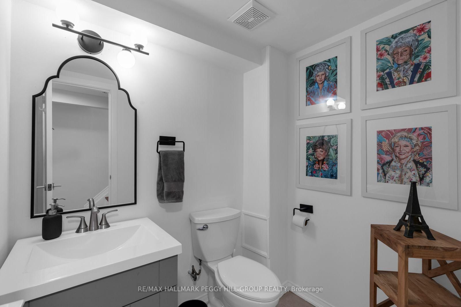 19 Austen Lane • Barrie, ON photo 16