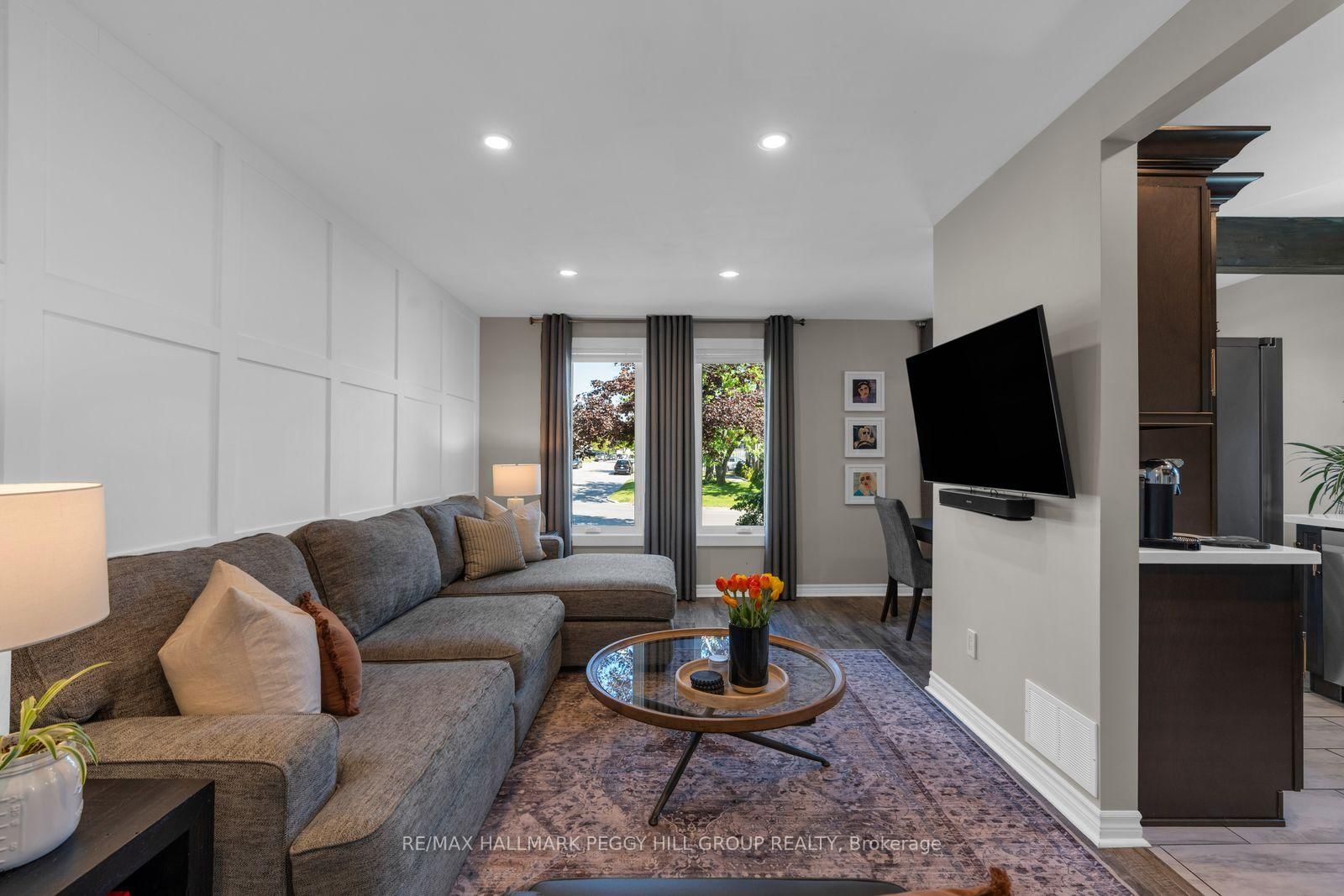 19 Austen Lane • Barrie, ON photo 7