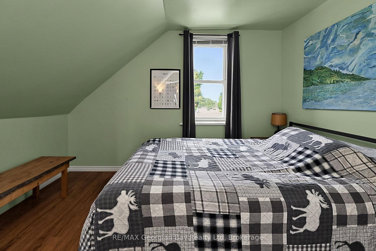 154 ROBERT Street W • Penetanguishene, ON photo 18