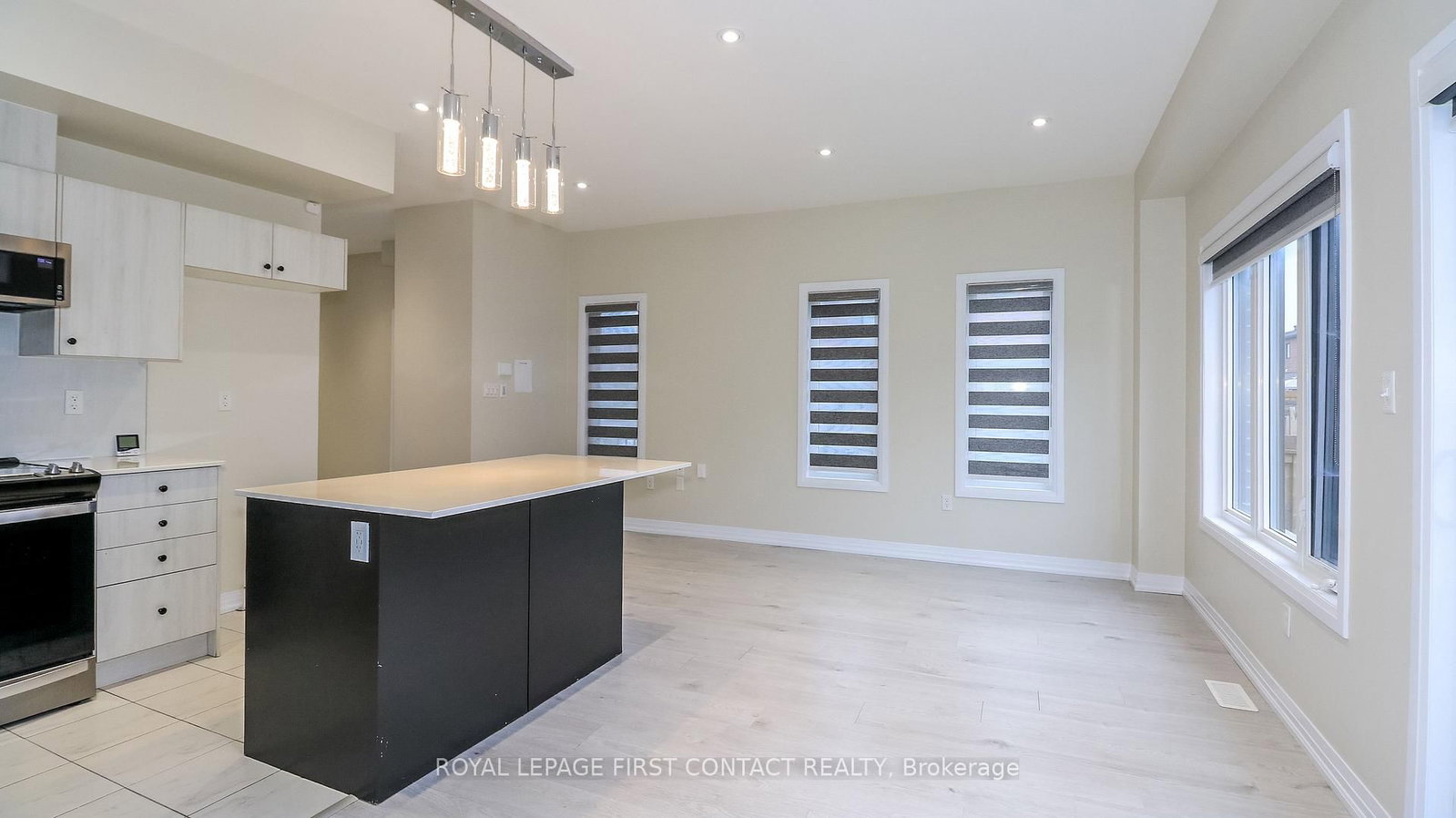 92 Fairlane Avenue • Barrie, ON photo 17