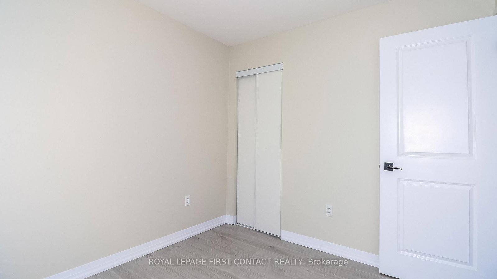 92 Fairlane Avenue • Barrie, ON photo 31