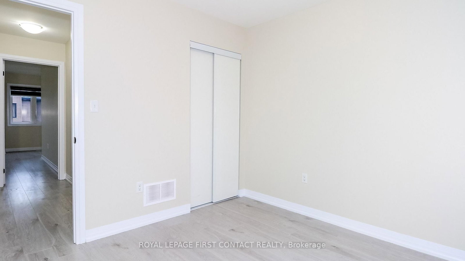 92 Fairlane Avenue • Barrie, ON photo 33