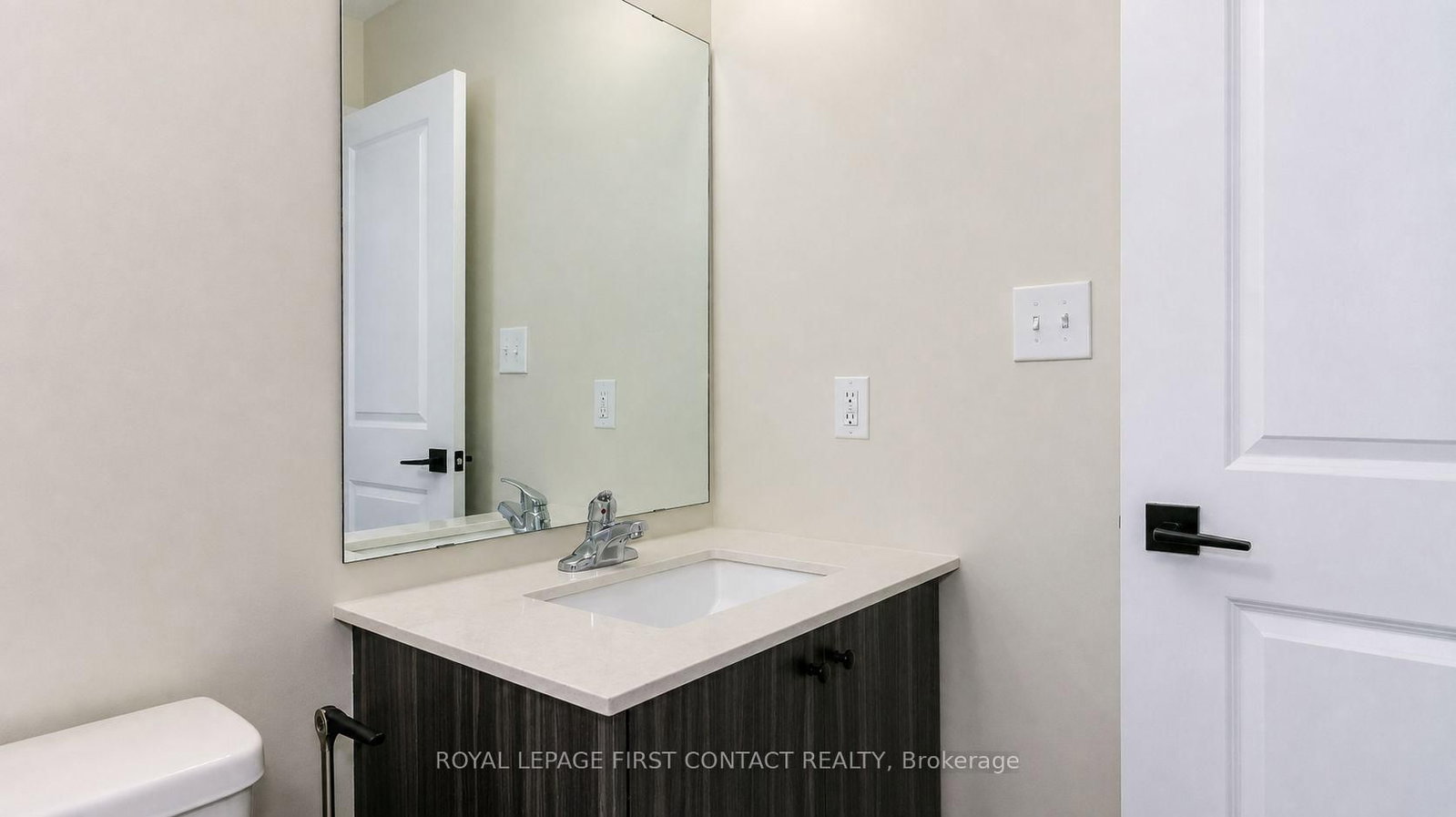 92 Fairlane Avenue • Barrie, ON photo 35