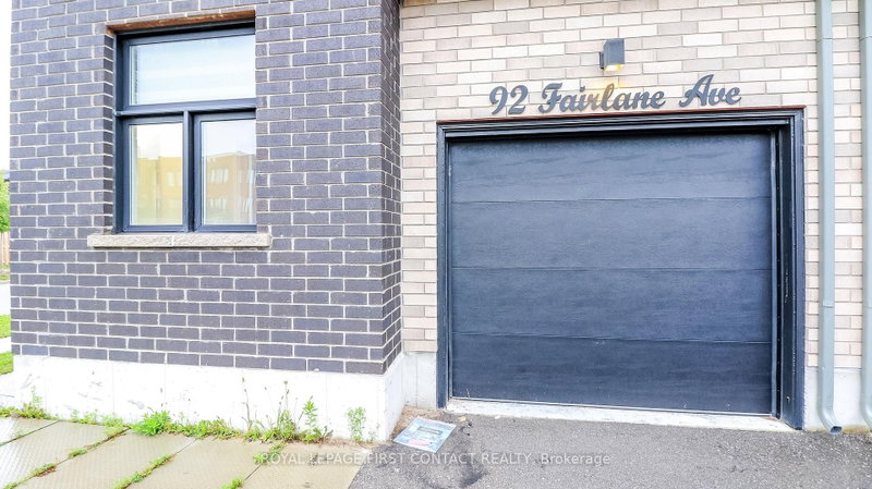 92 Fairlane Ave photo 4