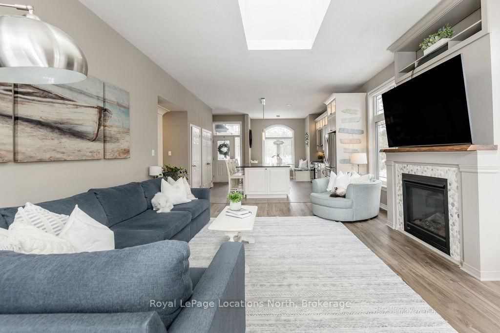 1094 RIVER Road W • Wasaga Beach, ON photo 12