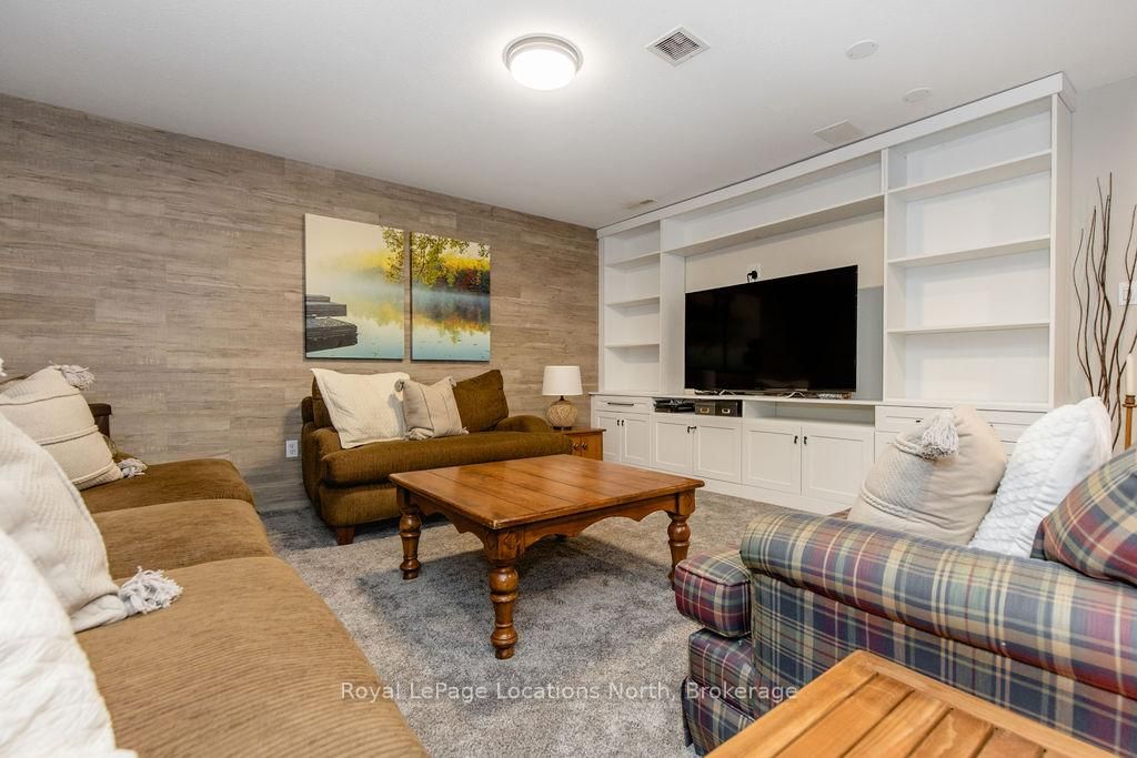 1094 RIVER Road W • Wasaga Beach, ON photo 28