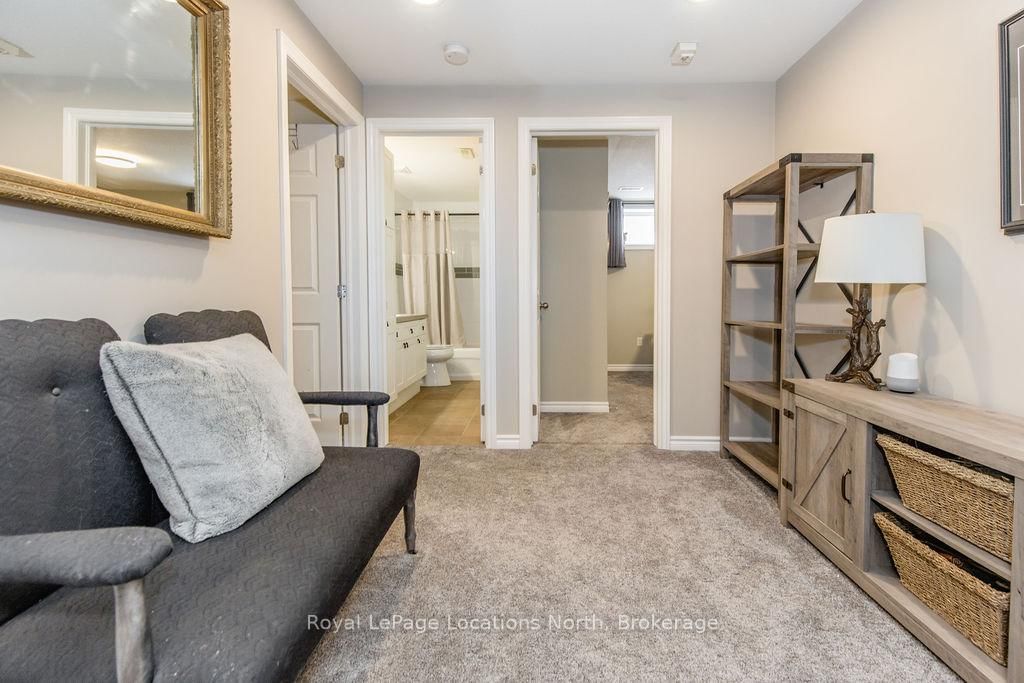 1094 RIVER Road W • Wasaga Beach, ON photo 31