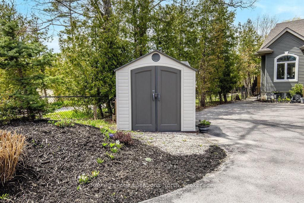 1094 RIVER Road W • Wasaga Beach, ON photo 38