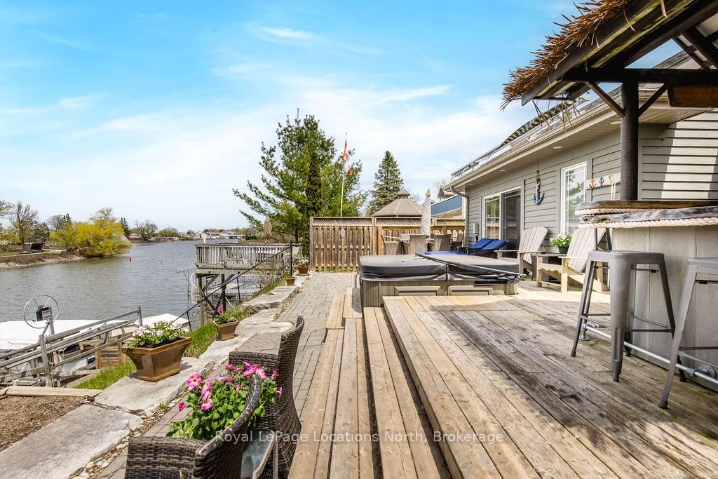 1094 RIVER Road W • Wasaga Beach, ON photo 40