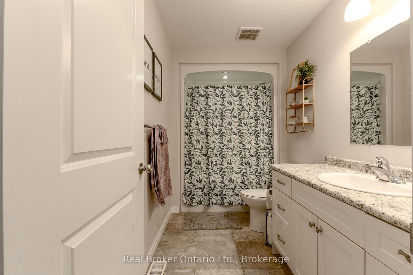 204 Golf Course Road • Wasaga Beach, ON photo 17