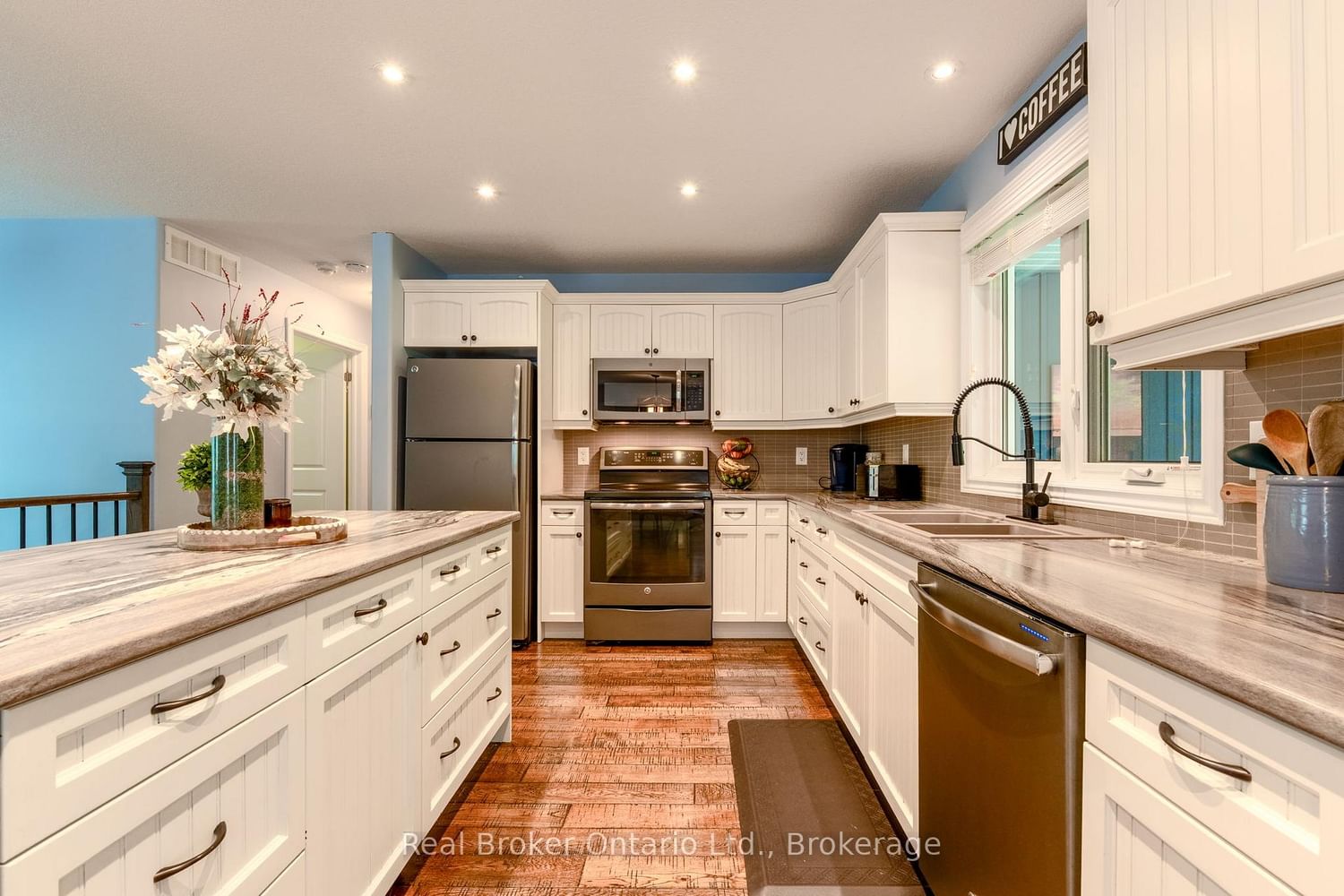 204 Golf Course Road • Wasaga Beach, ON photo 5
