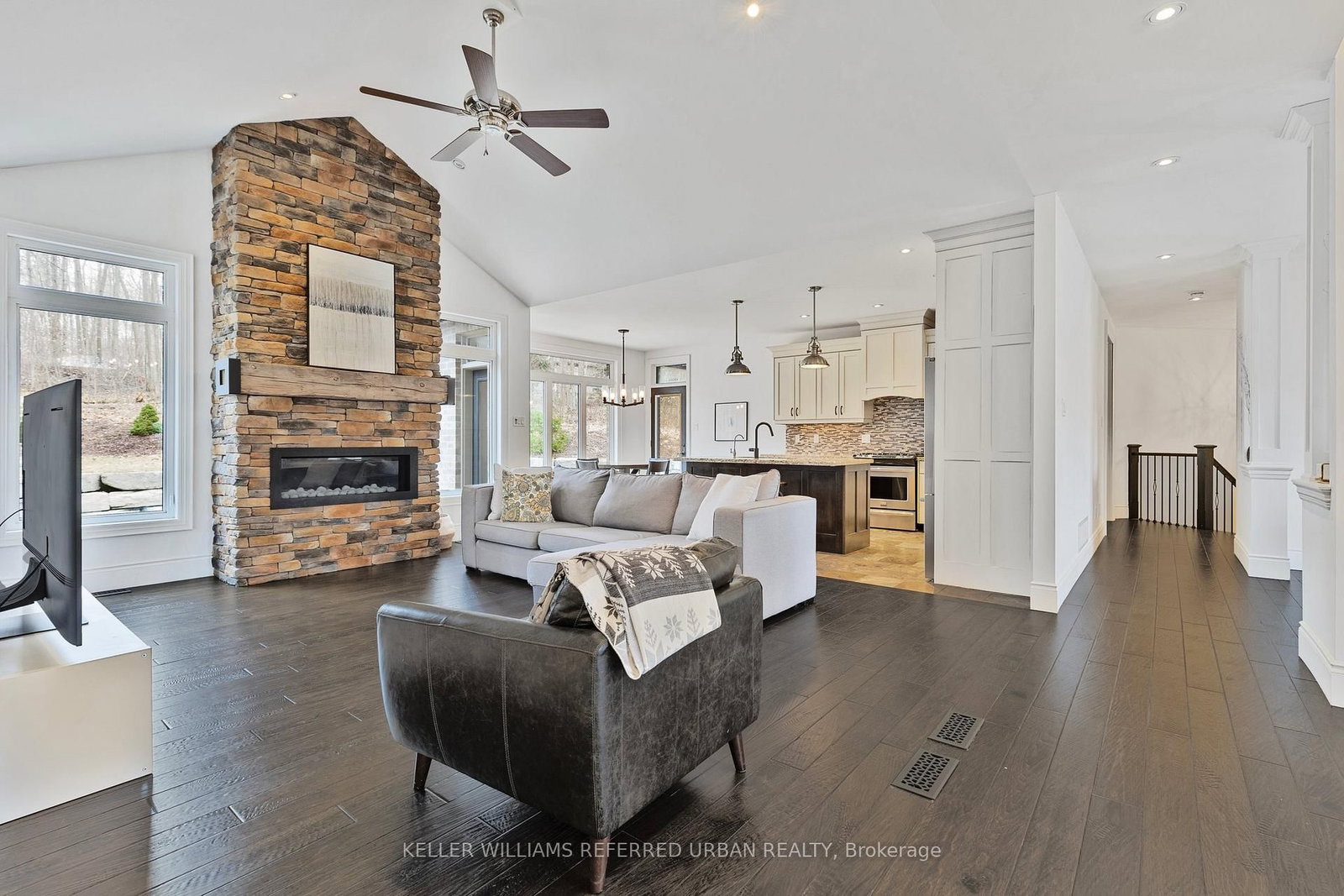 25 Heron Boulevard • Springwater, ON photo 28