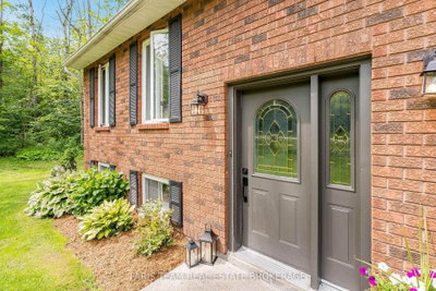 2358 Foxmead Road • Oro-Medonte, ON photo 4
