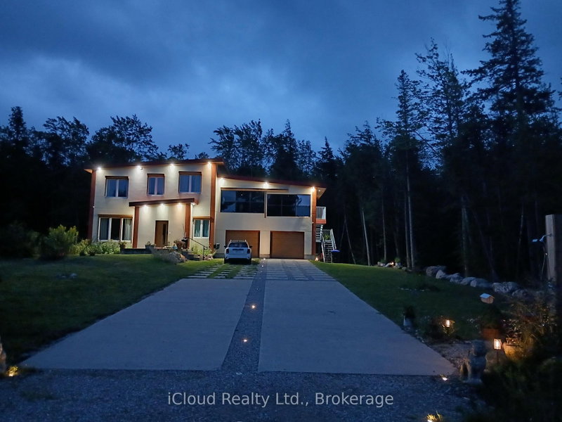 2216 Champlain Road