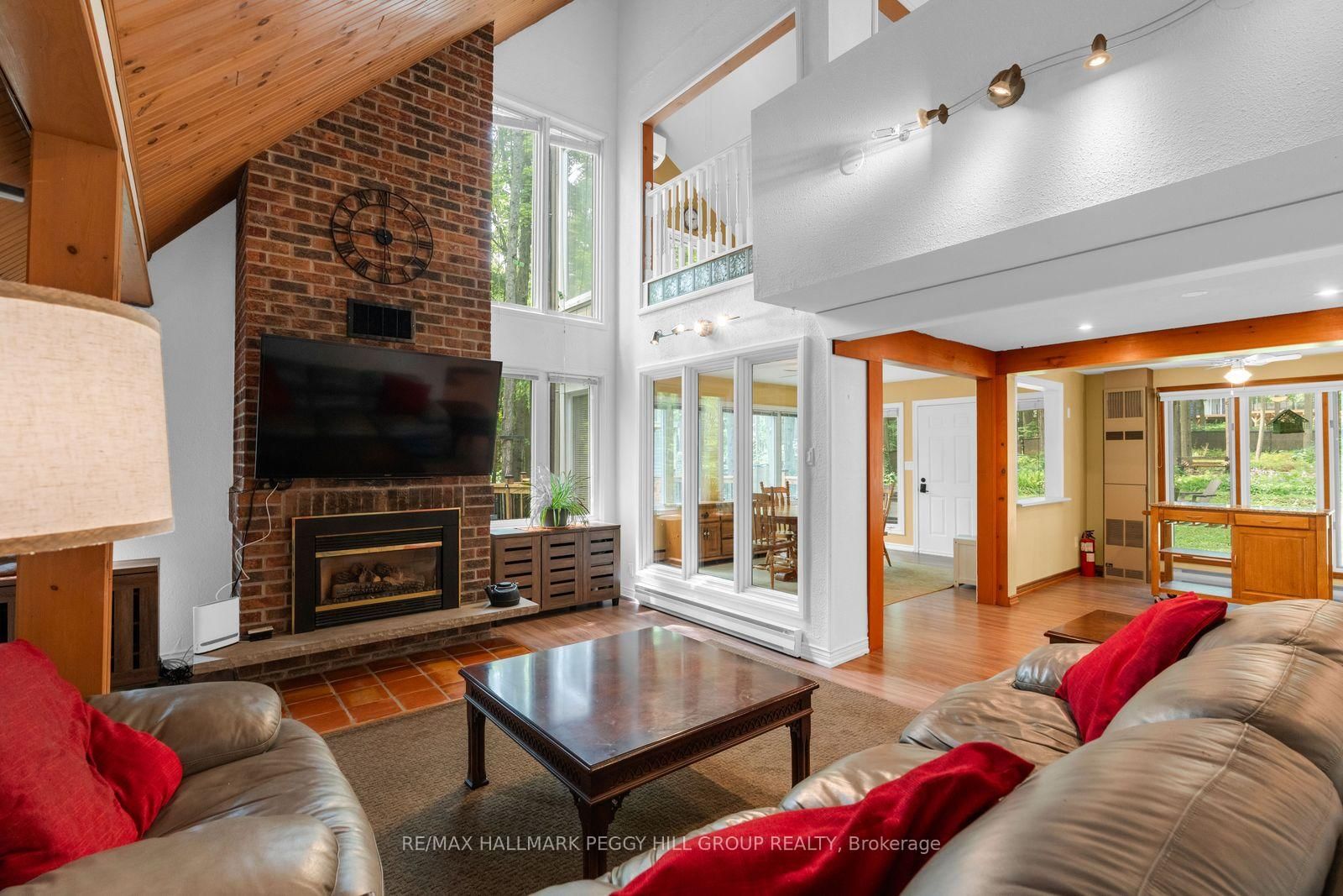 6 Slalom Drive • Oro-Medonte, ON photo 3