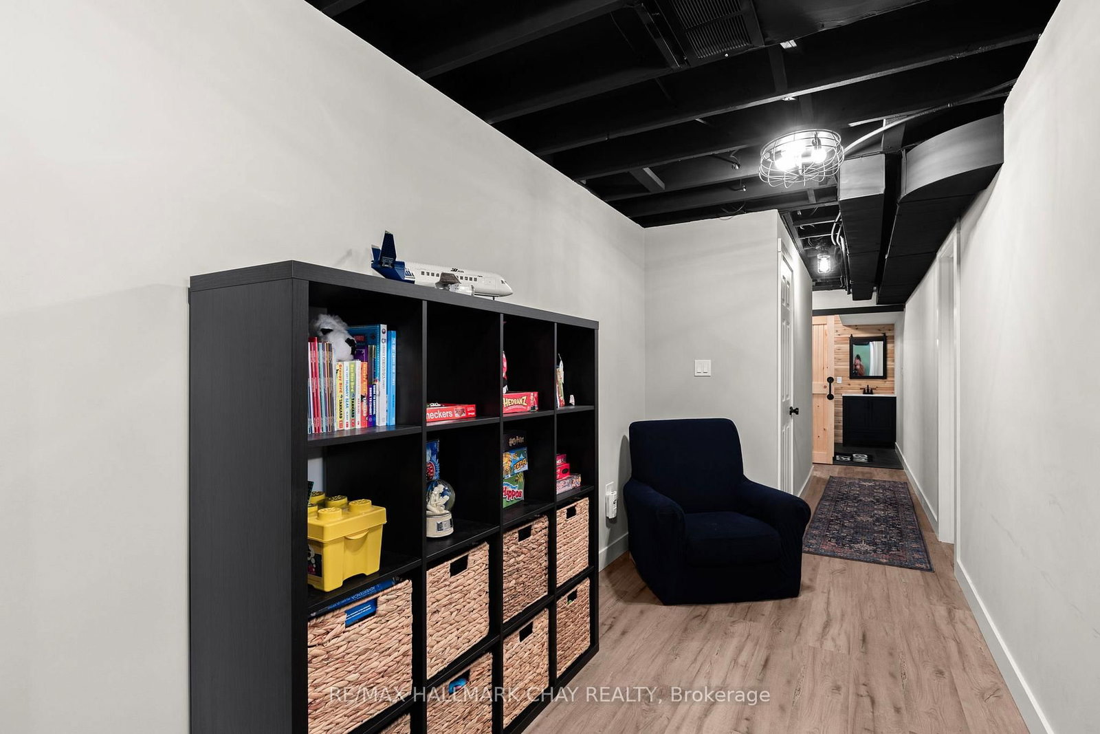 430 MAPLEVIEW Drive E • #38 • Barrie, ON photo 22