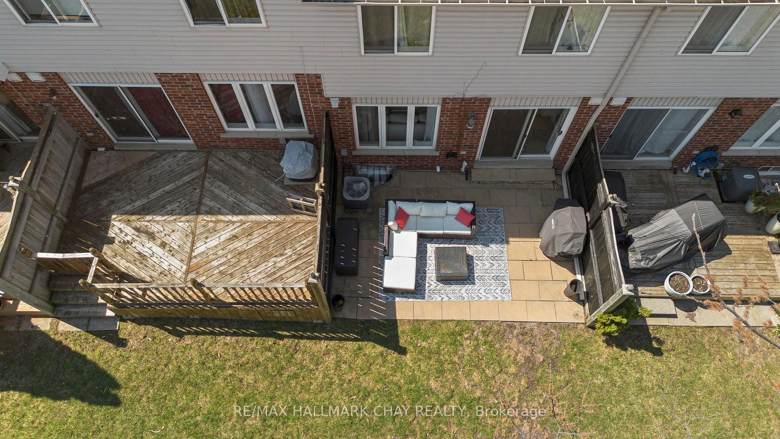 430 MAPLEVIEW Drive E • #38 • Barrie, ON photo 26