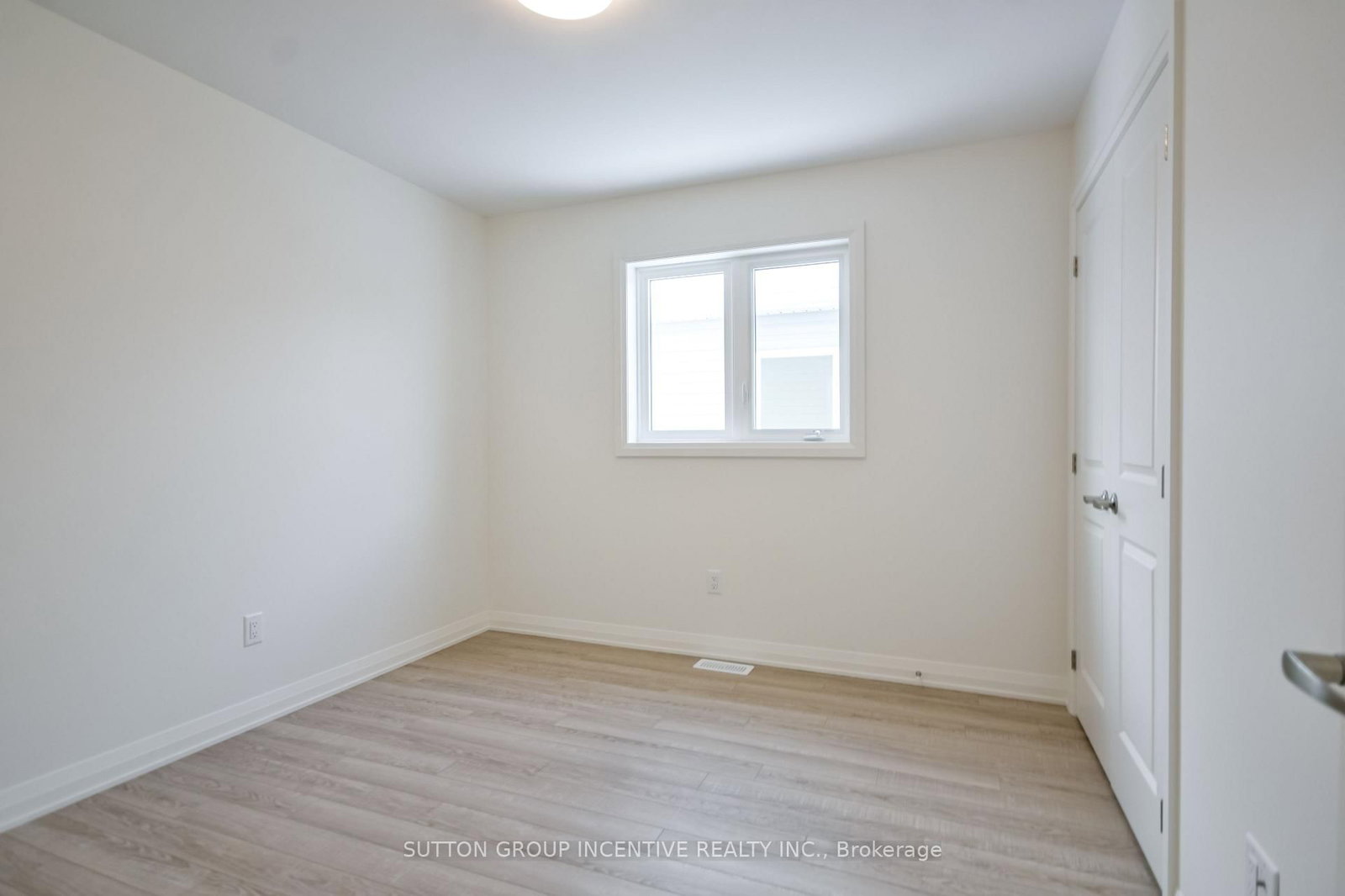 47 Harold Avenue • Severn, ON photo 24