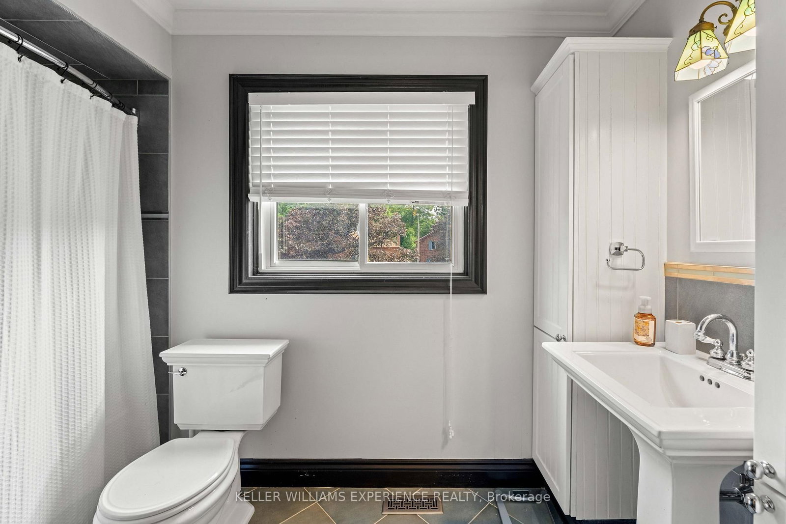 18 Florence Park Road • Barrie, ON photo 32