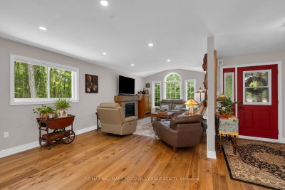 6 Maplehill Drive • Oro-Medonte, ON photo 6
