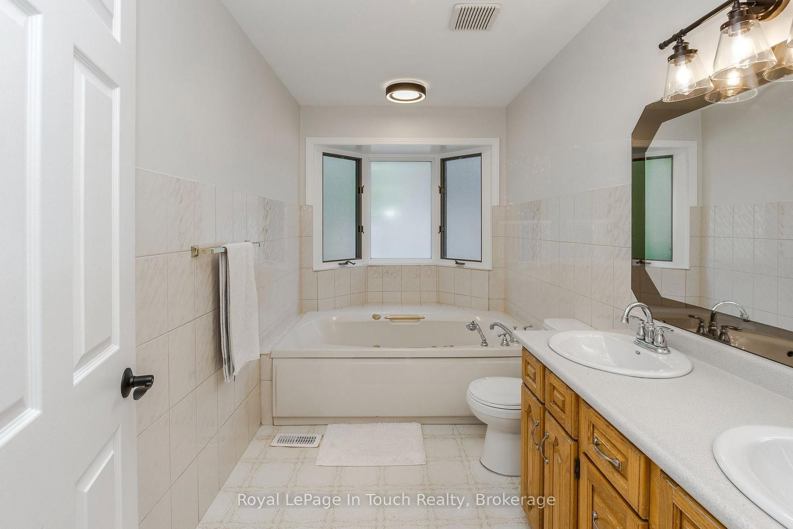 88 Church Street • Penetanguishene, ON photo 29