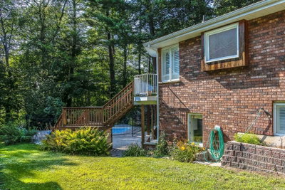 88 Church Street • Penetanguishene, ON photo 4