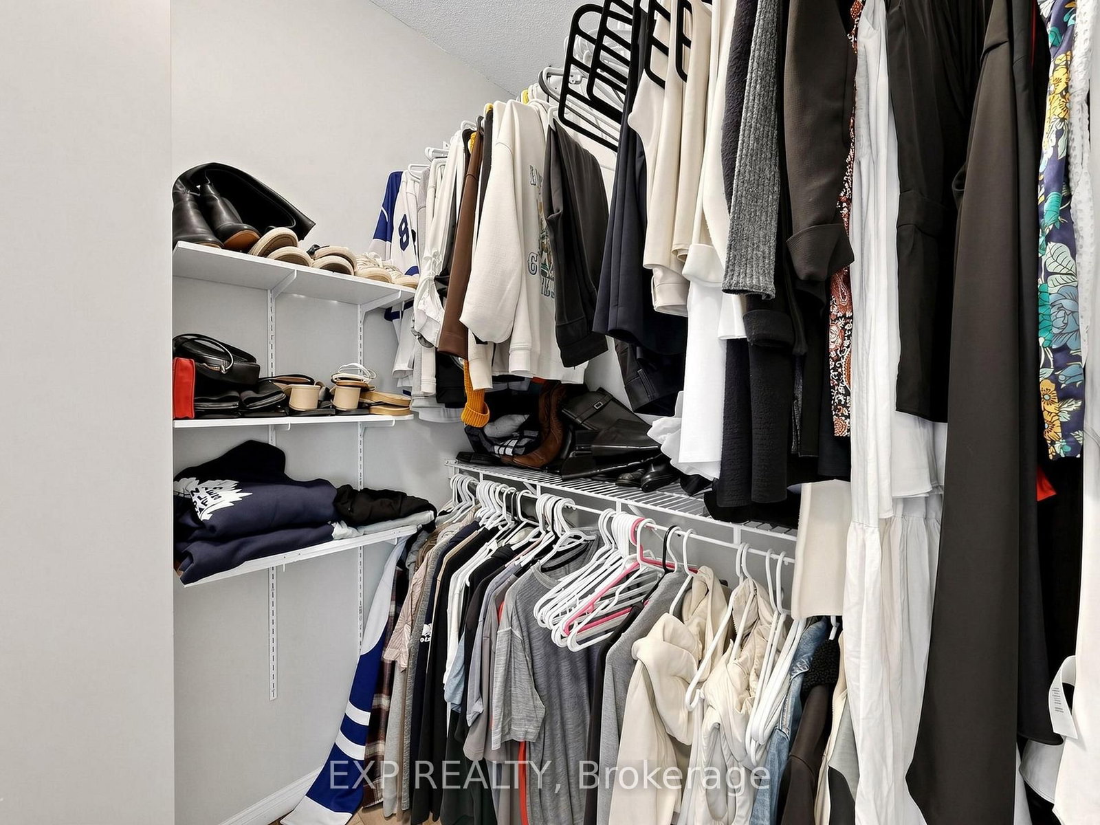 6 Booth Lane • Barrie, ON photo 19
