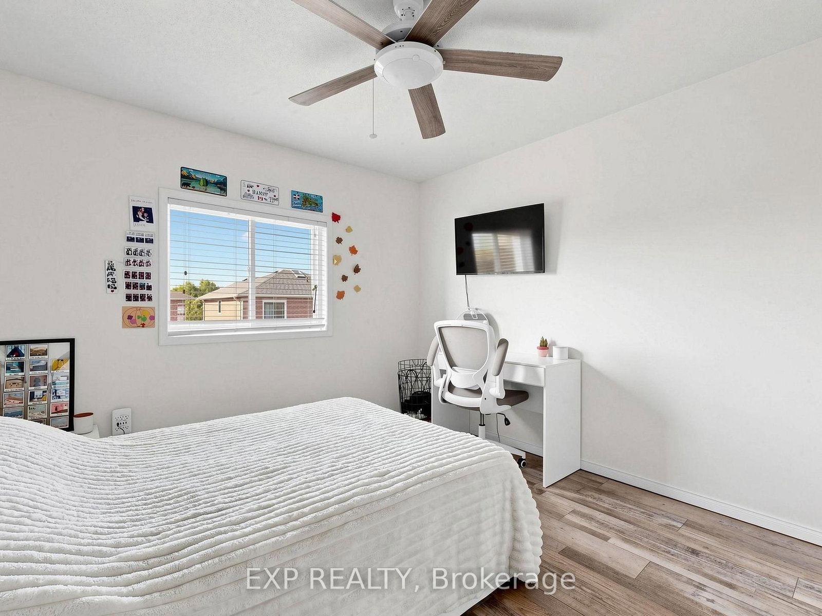 6 Booth Lane • Barrie, ON photo 23