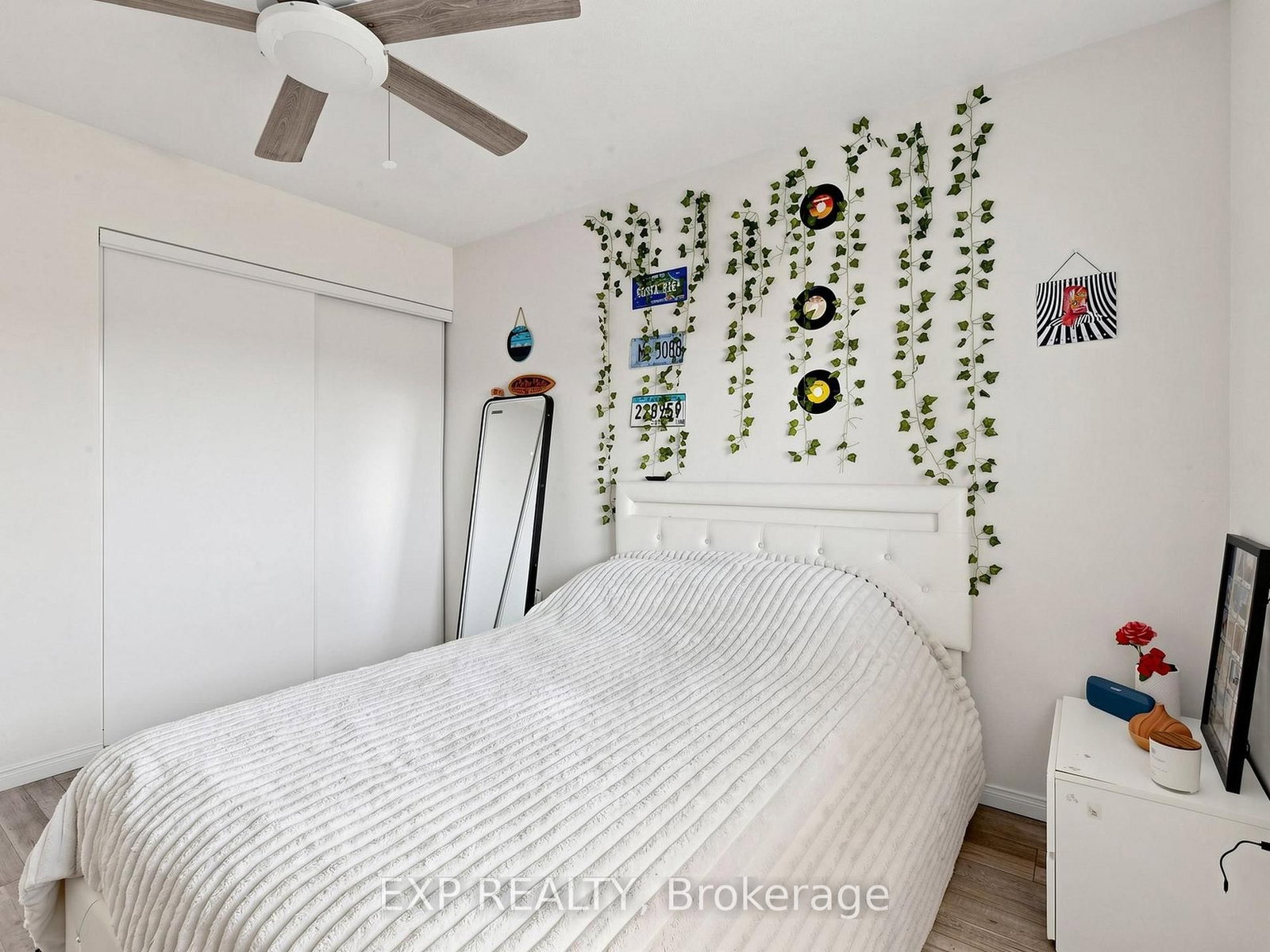 6 Booth Lane • Barrie, ON photo 25