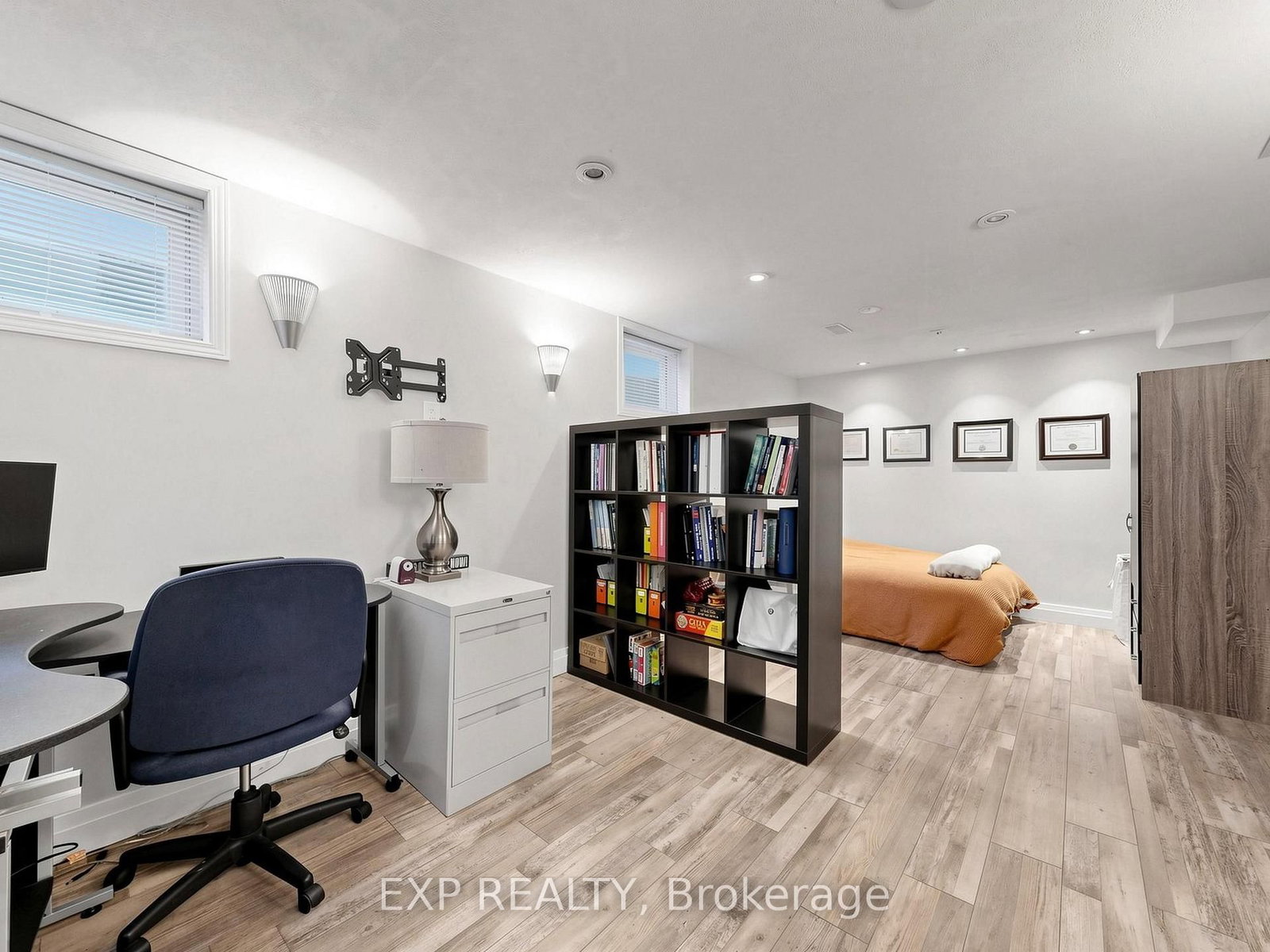 6 Booth Lane • Barrie, ON photo 37