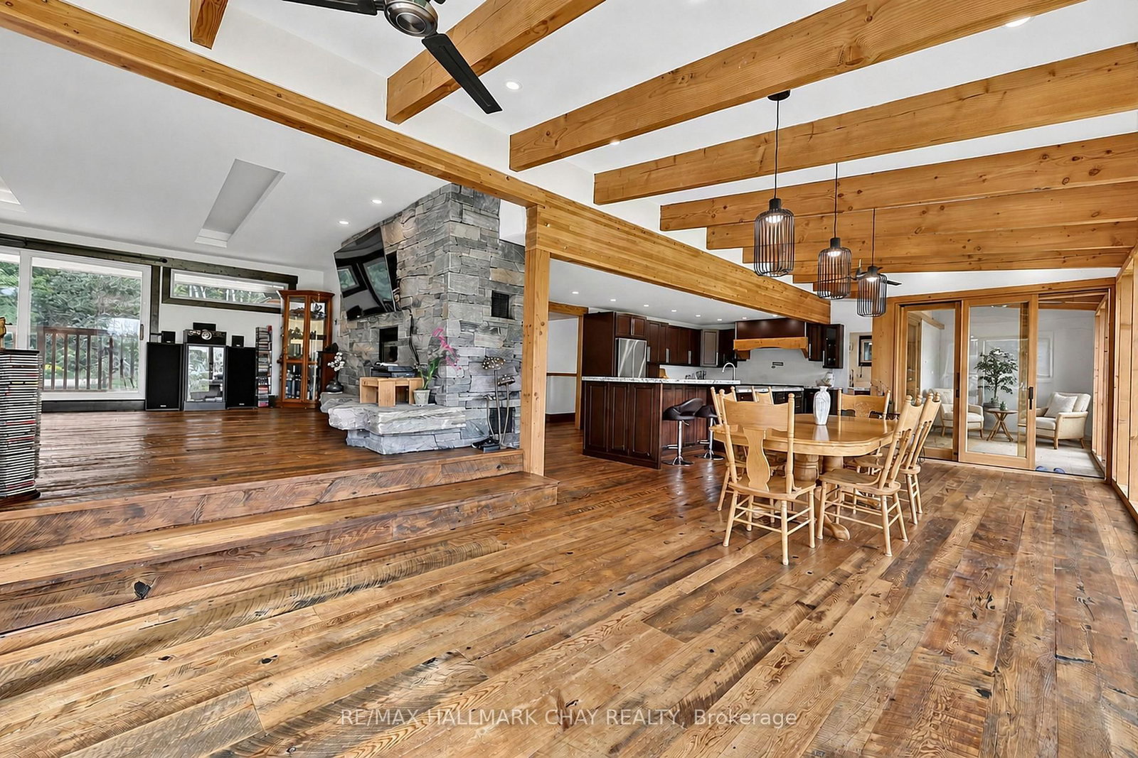 1507 Hendrie Road • Springwater, ON photo 11