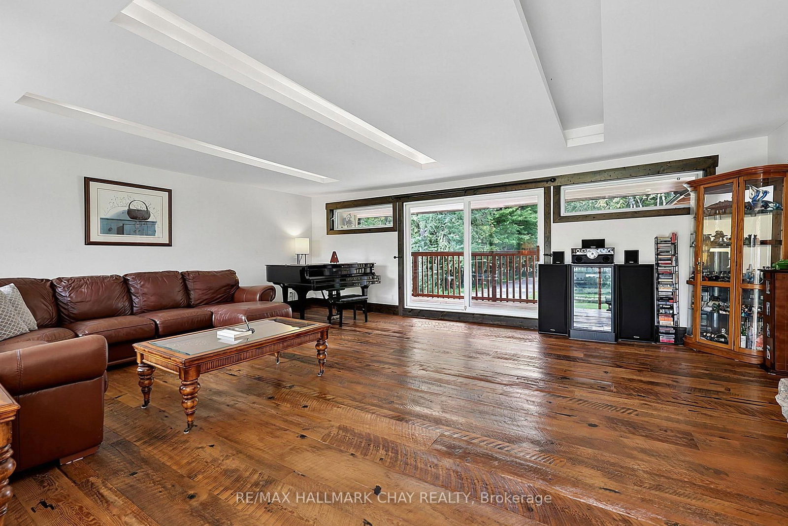1507 Hendrie Road • Springwater, ON photo 13