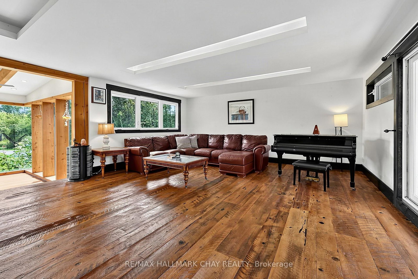 1507 Hendrie Road • Springwater, ON photo 14