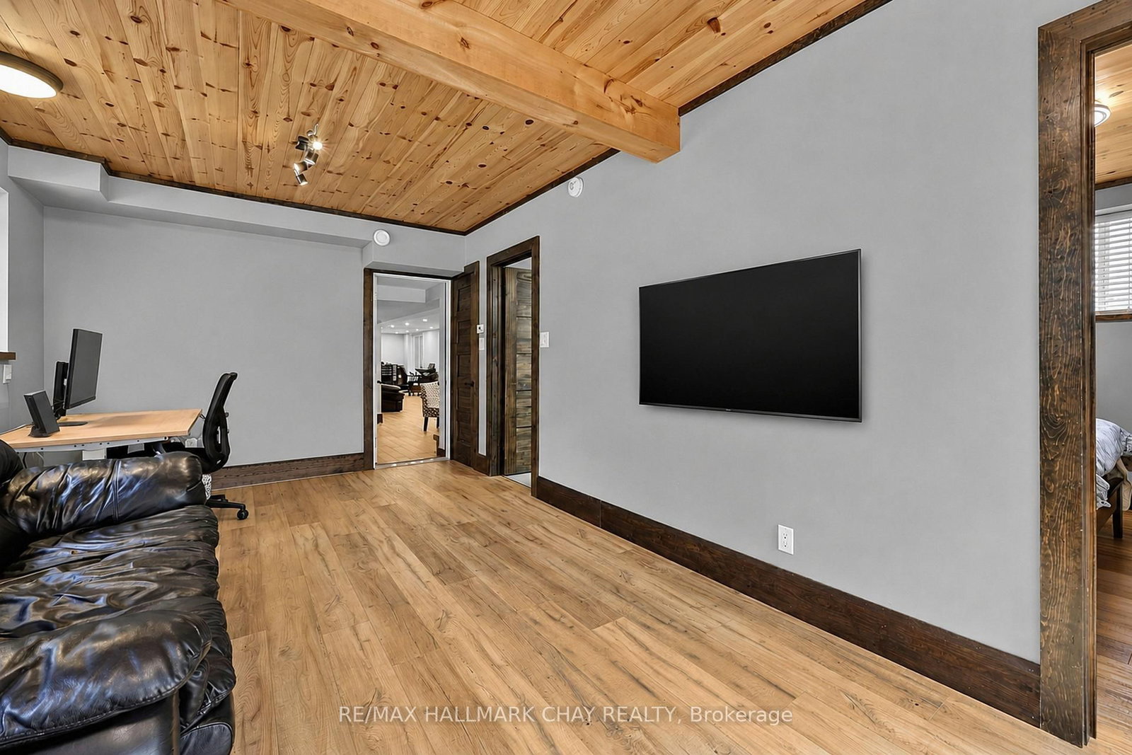1507 Hendrie Road • Springwater, ON photo 32