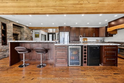 1507 Hendrie Road • Springwater, ON photo 6