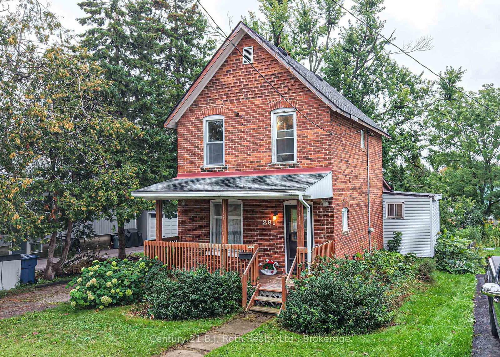 281 Nottawasaga Street • Orillia, ON photo 10