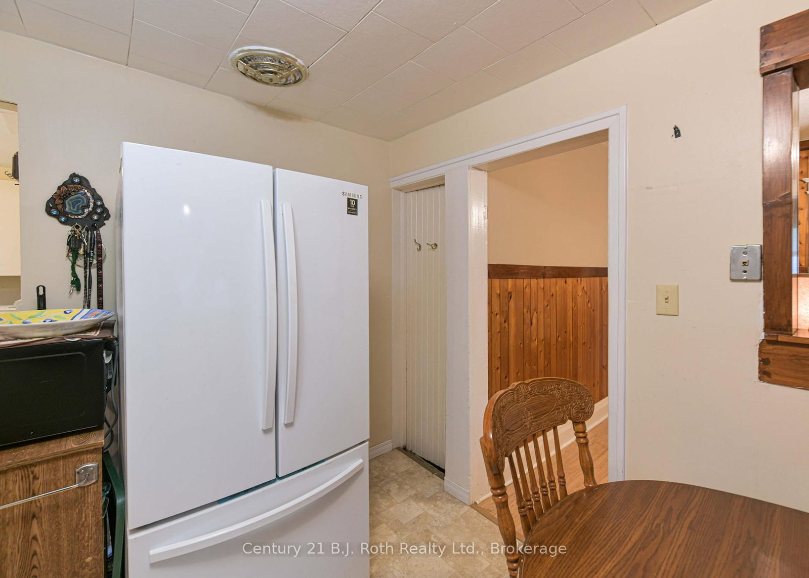 281 Nottawasaga Street • Orillia, ON photo 32
