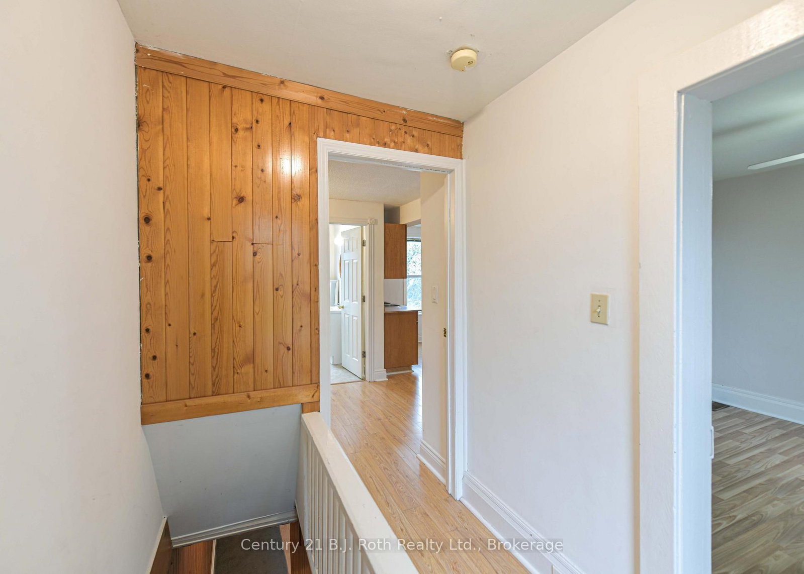 281 Nottawasaga Street • Orillia, ON photo 43